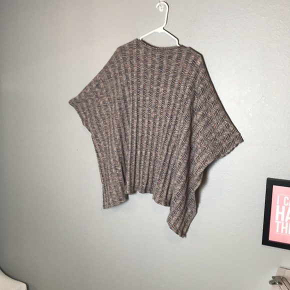 Zara multi-colored shawl/ Cardigan. Size small - Picture 4 of 5